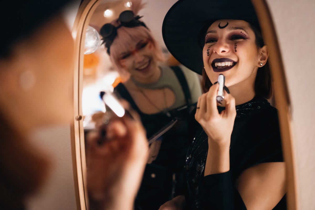Don’t use last year’s Halloween make up, experts warn Don’t use last year’s Halloween make up, experts warn